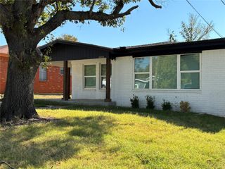 4804 Avenue G, Fort Worth, TX 76105
