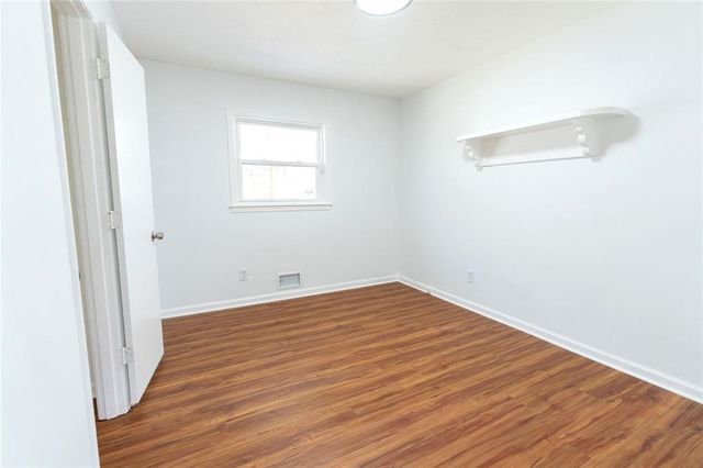 1980 Winchester Court SW, Marietta, GA 30008