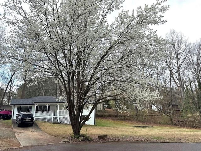 1980 Winchester Court SW, Marietta, GA 30008