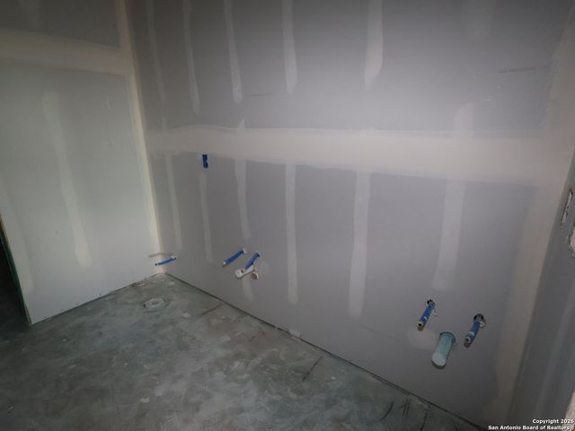 10442 White Hart Lane, Converse, TX 78109