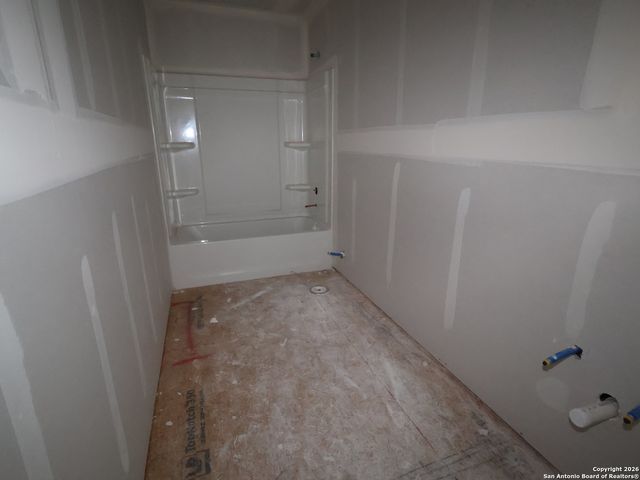 10442 White Hart Lane, Converse, TX 78109