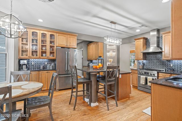 33 Harbor Road, Morganville, NJ 07751