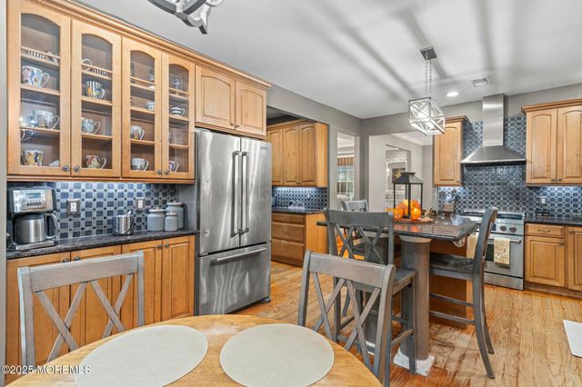 33 Harbor Road, Morganville, NJ 07751