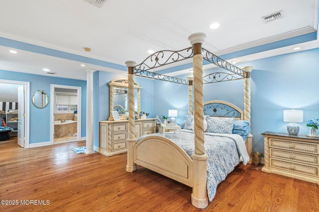 33 Harbor Road, Morganville, NJ 07751