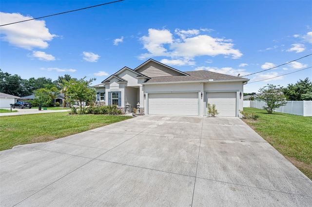 1 LYONS PLACE, Palm Coast, FL 32137