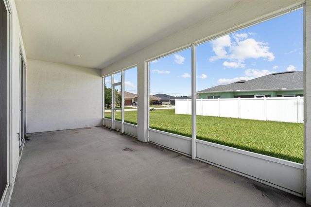 1 LYONS PLACE, Palm Coast, FL 32137
