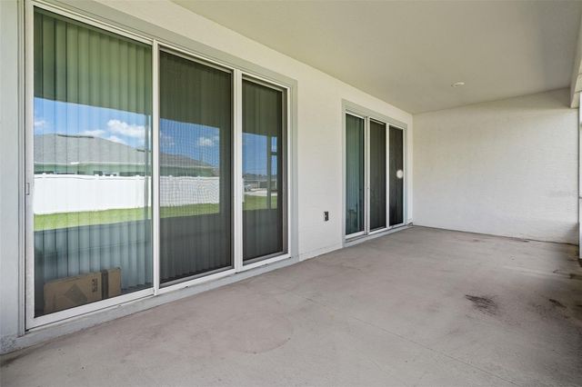 1 LYONS PLACE, Palm Coast, FL 32137