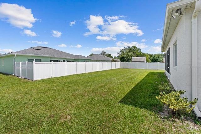 1 LYONS PLACE, Palm Coast, FL 32137