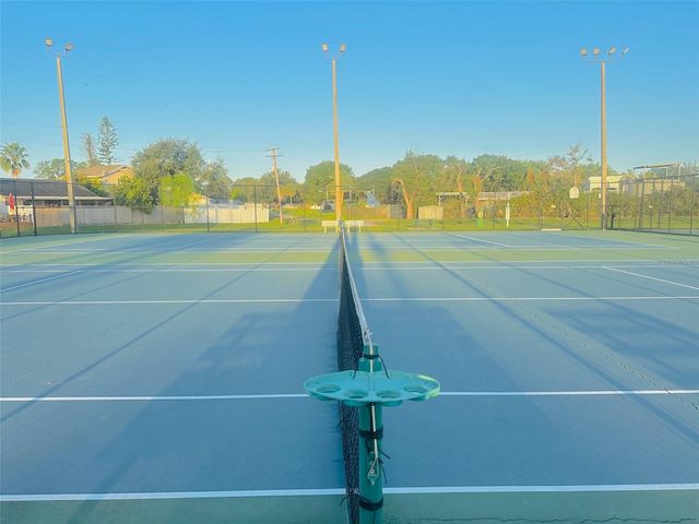 10520 WINROCK PLACE, Tampa, FL 33624