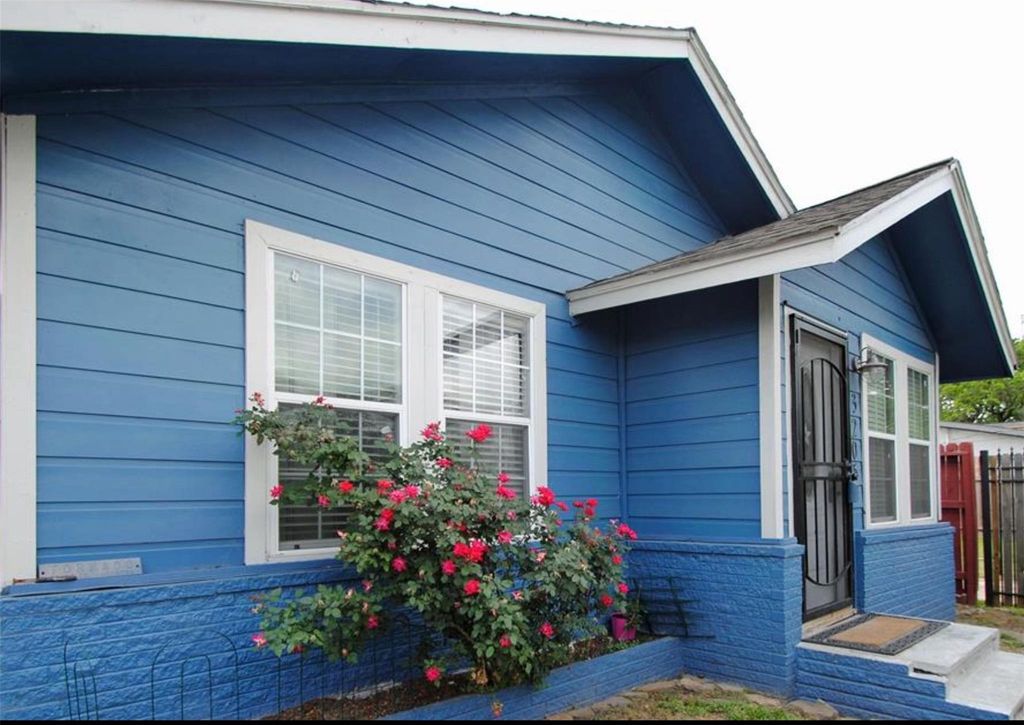 3205 Eastex Freeway, Houston, TX 77026