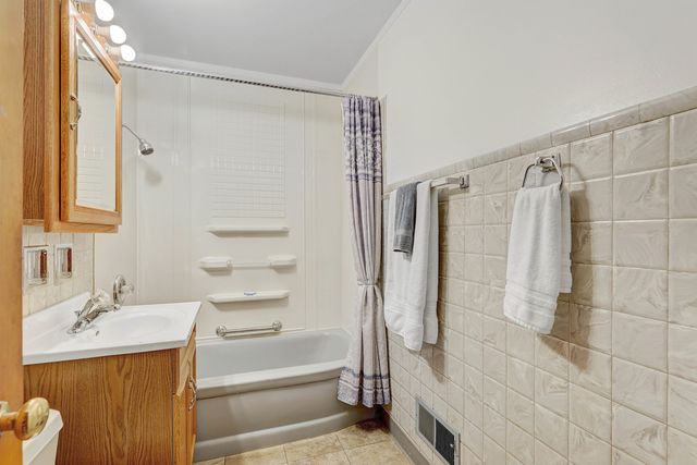 1038 Arthur Avenue, Berkeley, IL 60163