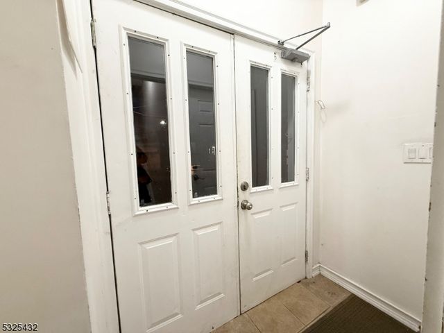 73 Winfield Ave, Jersey City, NJ 07305