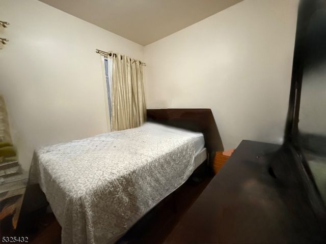 73 Winfield Ave, Jersey City, NJ 07305