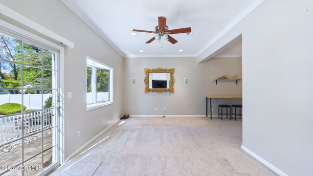 13 Lee Road, Manalapan, NJ 07726