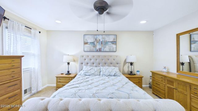 13 Lee Road, Manalapan, NJ 07726