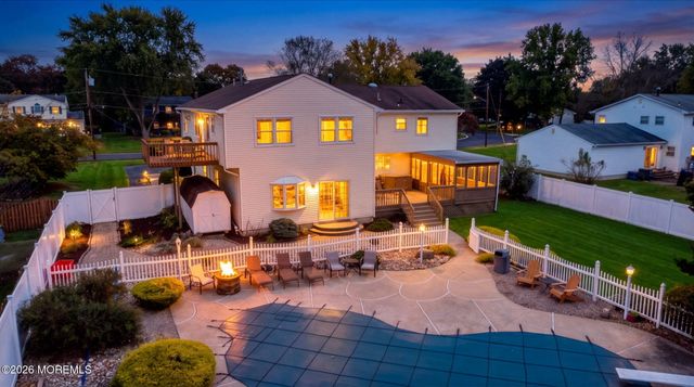 13 Lee Road, Manalapan, NJ 07726