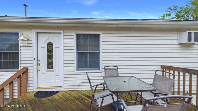 13 Lee Road, Manalapan, NJ 07726