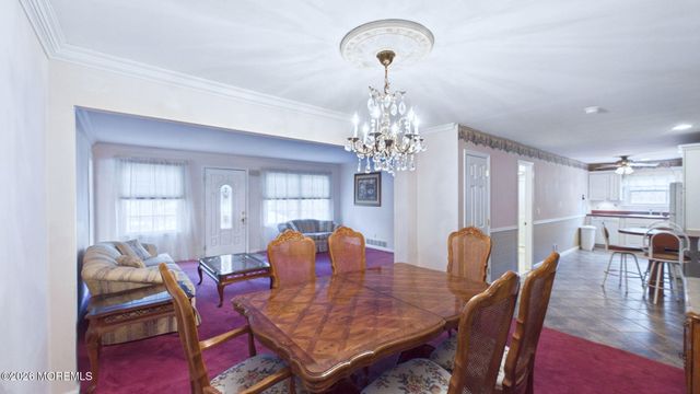 13 Lee Road, Manalapan, NJ 07726