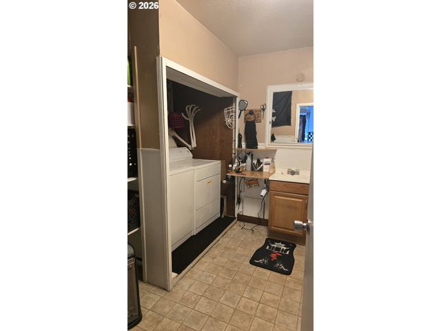 2201 N FIR St, La Grande, OR 97850