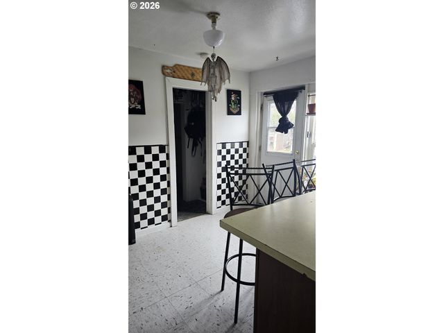 2201 N FIR St, La Grande, OR 97850