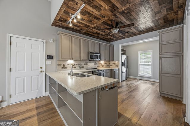 45 Hillsborough Court, Sharpsburg, GA 30277