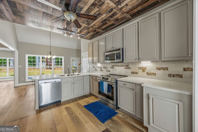 45 Hillsborough Court, Sharpsburg, GA 30277