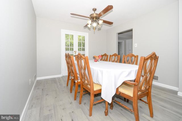 2016 CASCADE RD, Silver Spring, MD 20902