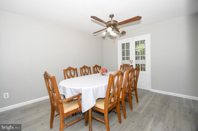 2016 CASCADE RD, Silver Spring, MD 20902