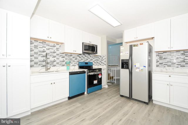 2016 CASCADE RD, Silver Spring, MD 20902