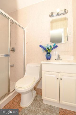 2016 CASCADE RD, Silver Spring, MD 20902