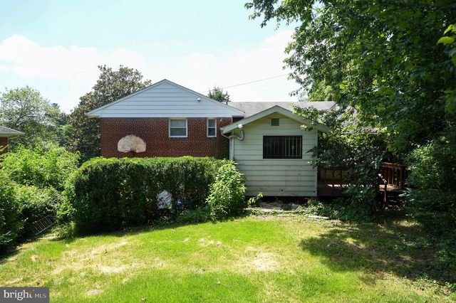 2016 CASCADE RD, Silver Spring, MD 20902