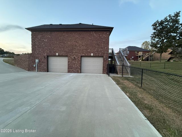 103 Bay Ct, Bardstown, KY 40004