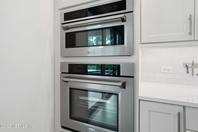 3055 SPIRO Circle, Jacksonville, FL 32246