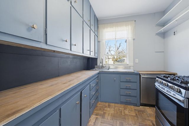 118 N Adams Street, Manchester, NH 03104