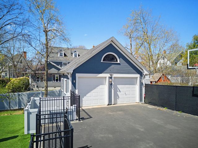 118 N Adams Street, Manchester, NH 03104