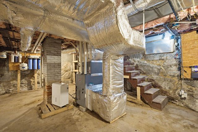 118 N Adams Street, Manchester, NH 03104