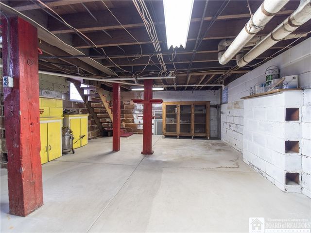 21 Chestnut Street, Westfield, NY 14787