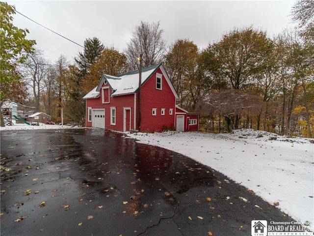 21 Chestnut Street, Westfield, NY 14787