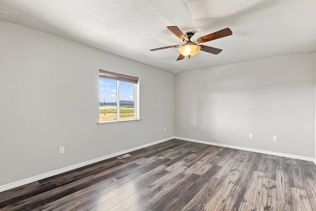 5284 S Wallbridge Rd, Deer Park, WA 99006