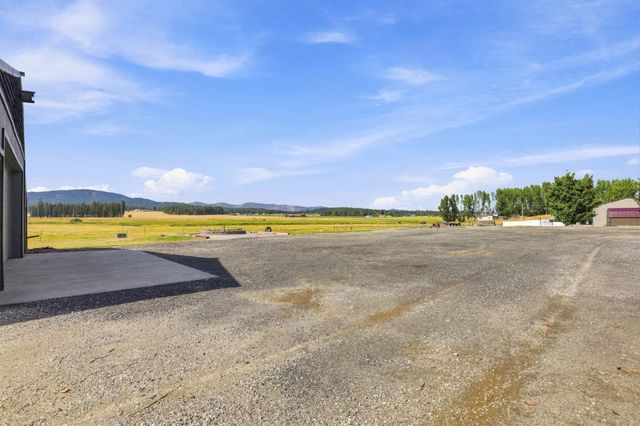 5284 S Wallbridge Rd, Deer Park, WA 99006