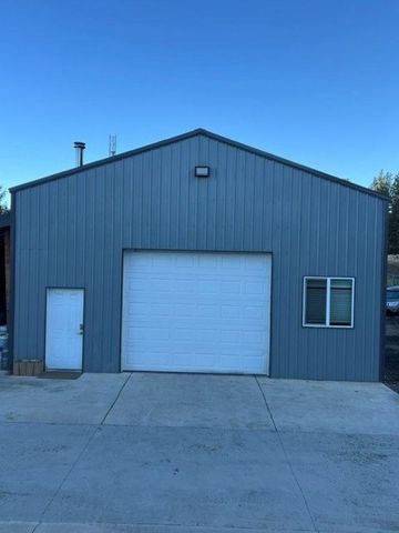 5284 S Wallbridge Rd, Deer Park, WA 99006