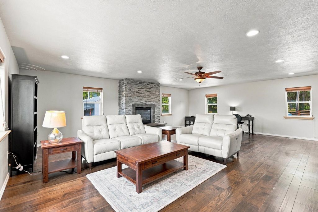 5284 S Wallbridge Rd, Deer Park, WA 99006 photo 4