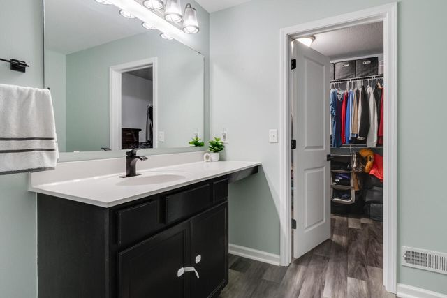 1209 Gardner Pond Lane, Vicksburg Vllg, MI 49097