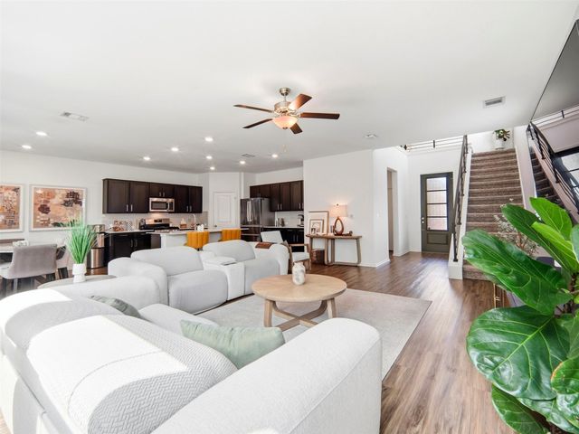 10215 Buster DR, Austin, TX 78748