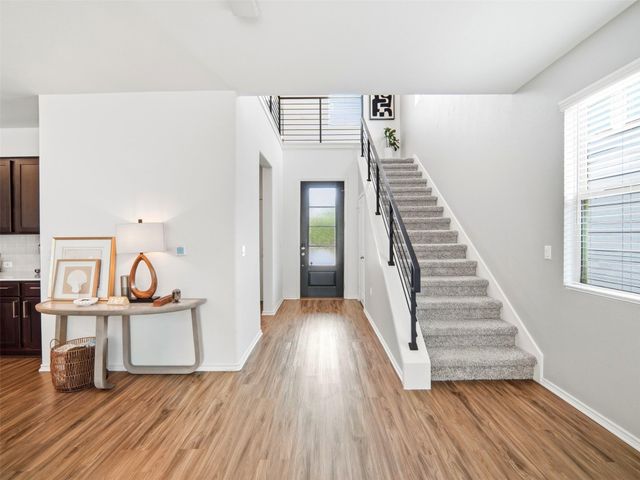 10215 Buster DR, Austin, TX 78748