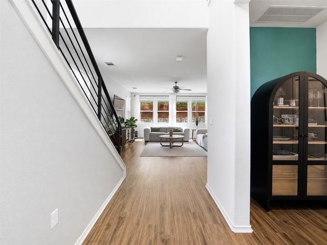 10215 Buster DR, Austin, TX 78748