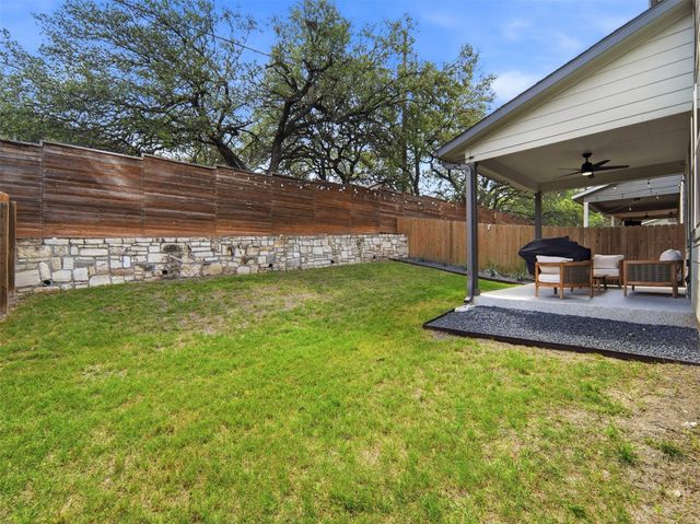 10215 Buster DR, Austin, TX 78748