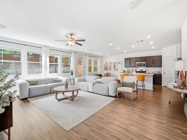 10215 Buster DR, Austin, TX 78748