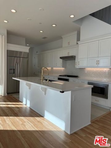 20812 W Bur Oak Circle, Porter Ranch, CA 91326