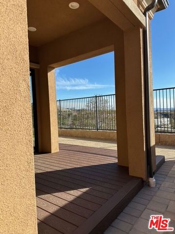 20812 W Bur Oak Circle, Porter Ranch, CA 91326